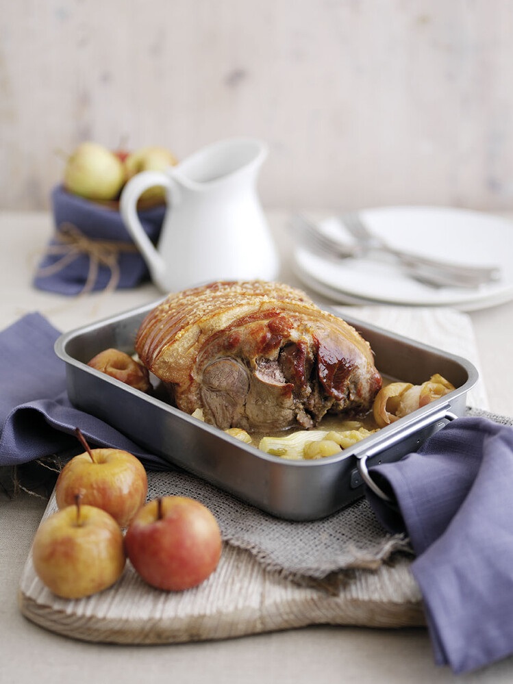 Dathlwch y menywod yn eich bywyd â Phorc o Gymru – dyna neges ymgyrch gan HCC