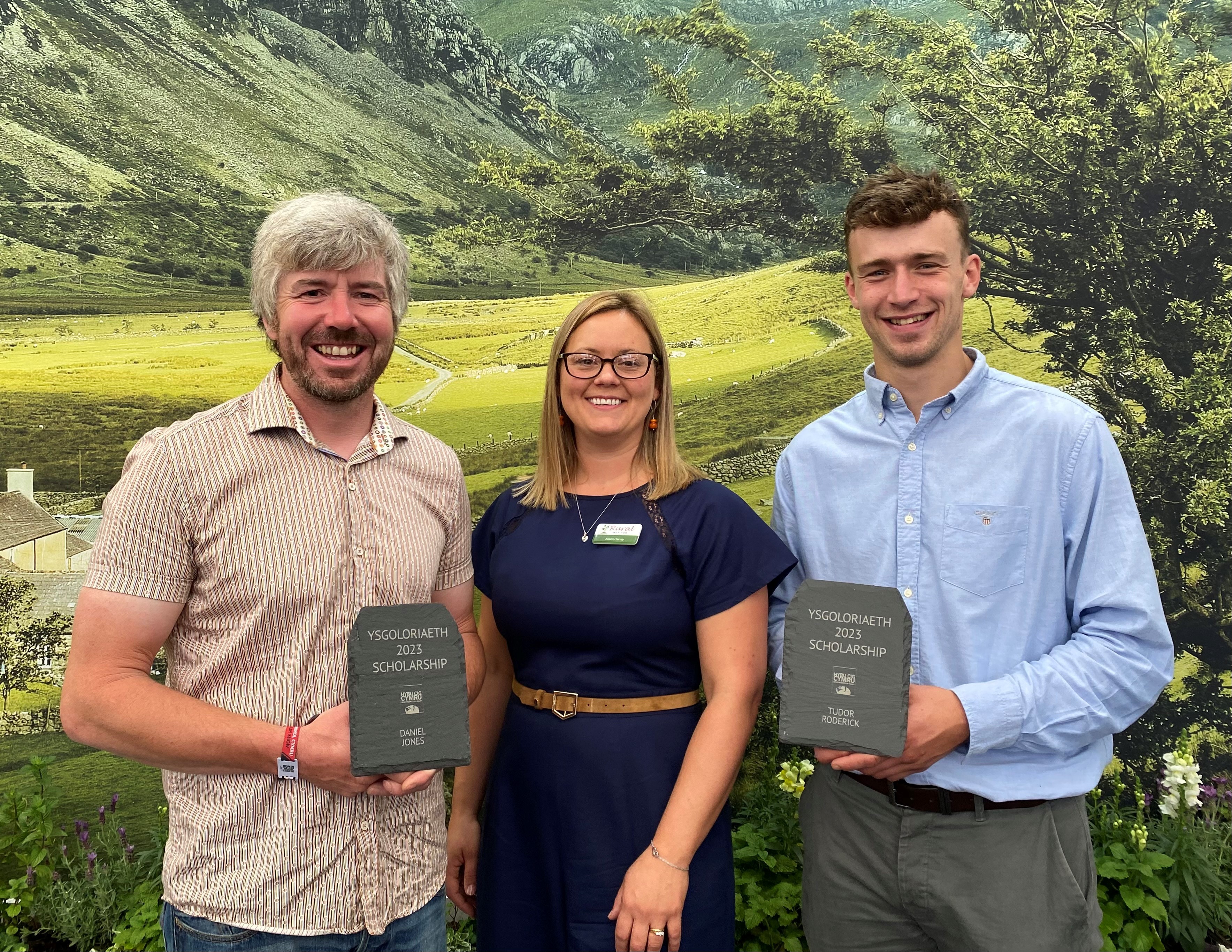 Ysgoloriaeth HCC yn helpu i ddeall yn well sut mae cig coch yn cael ei gynhyrchu a’i brosesu